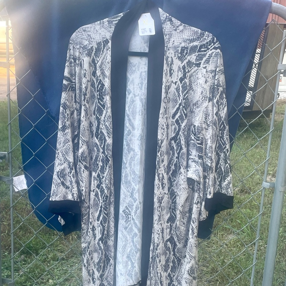 Zenana leopard print kimono tan and black